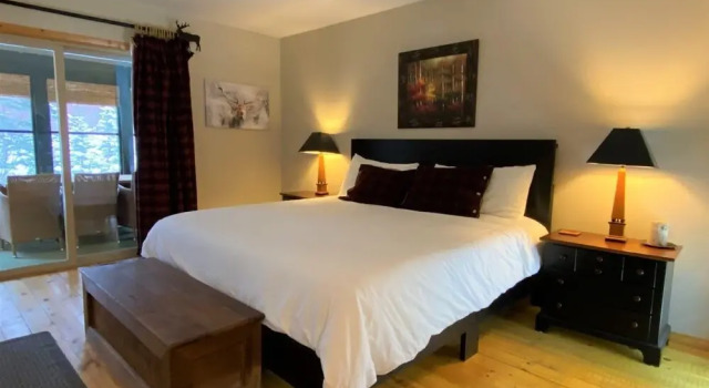 Mountain Harbor #216 3 Bedroom Condo, Rezerwuj Hotel Hotele w Flathead Valley z basenem, Basen