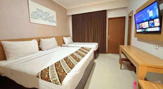 Трёхместный номер Superior Emersia Malioboro Hotel