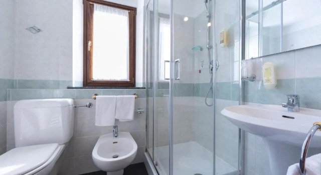 Двухместный номер Standard с балконом Hotel Du Glacier