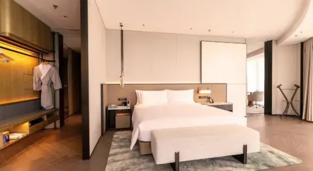 Люкс Deluxe Capital International Exhibition & Convention Center Hotel