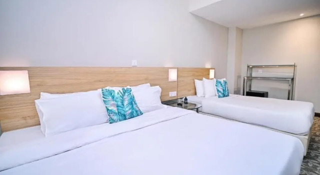 Трёхместный номер Standard Kingston Hotel 10 - Bukit Jalil