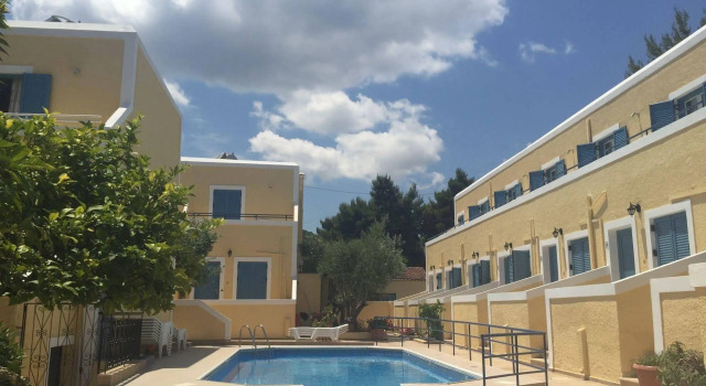 Esperides Maisonettes, Забронировать Отель Агиа Марина Острова Саронического залива - Аттика