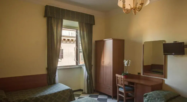 Четырёхместный номер Standard Hotel Giorgina