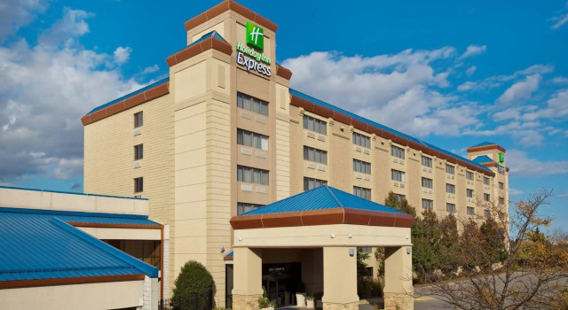 Holiday Inn Express Palatine, Rezerwuj Hotel Arlington Heights 