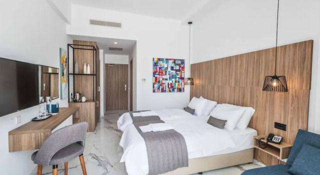 Семейный номер Standard с балконом и с видом на море The Blue Ivy Hotel & Suites