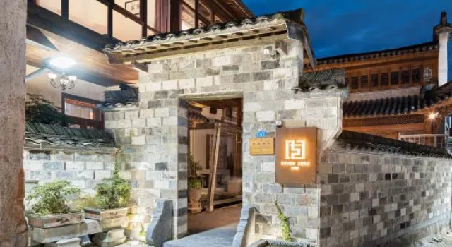 Seven Zero Inn, Prenota Hotel Hotel a Anhui con parcheggio, Parcheggio