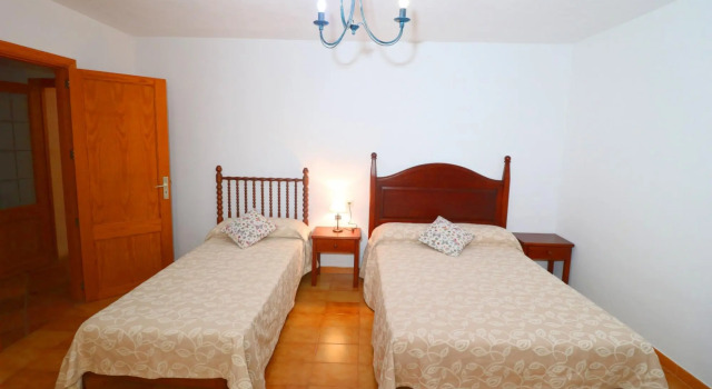 Sa Costa, Book Hotel Campos 
