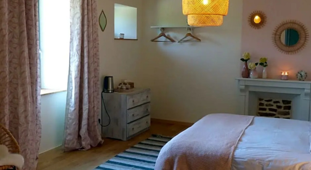 L'esperluete, Rezerwuj Hotel Ploezal Bretania