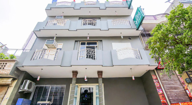 OYO 82238 Hotel Sapna, Забронировать Отель Гургаон 