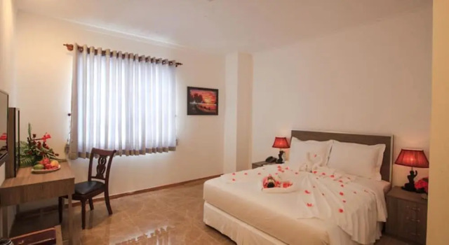 Двухместный номер Standard Den Long Do Hotel & Restaurant
