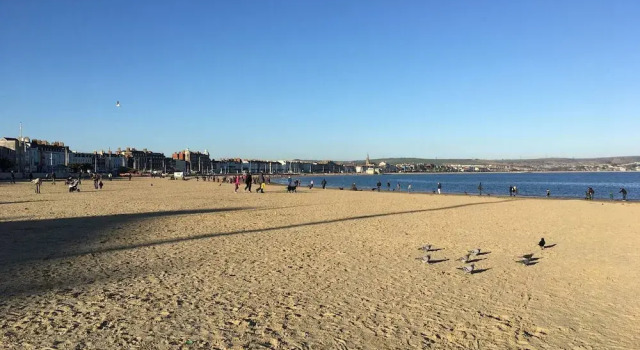 Апартаменты Best Beach Side Family Flat Central Weymouth