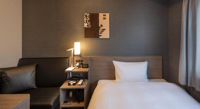 Hotel Route Inn Grand Wakayama Eki Higashiguchi, Buchen Sie Hotel Wakayama Shutoken
