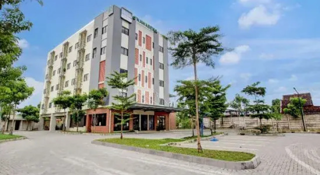 Townhouse Oak near The Park Mall Solo formerly D’Nawasena Guest House