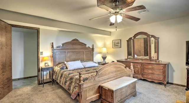 Kimberling City Home w/ Table Rock Lake Views!, Забронировать Отель Отели Table Rock Lake 3 звезды, 3*