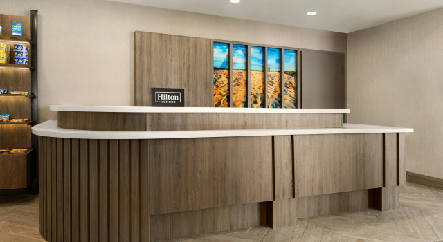 Hampton Inn by Hilton Napanee, Varaa Hotelli  