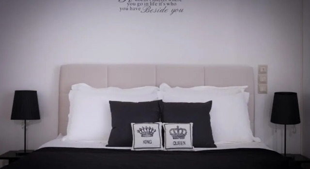 MiLo Luxury House -Free Airport pick up-10min drive, Забронировать Отель Маркопулон Месойеас 