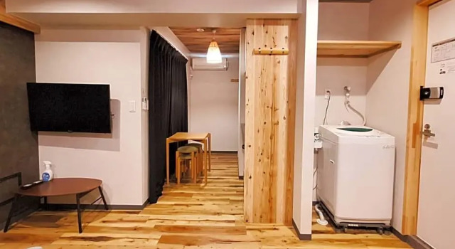 Семейный люкс с балконом Poly Hostel Osaka