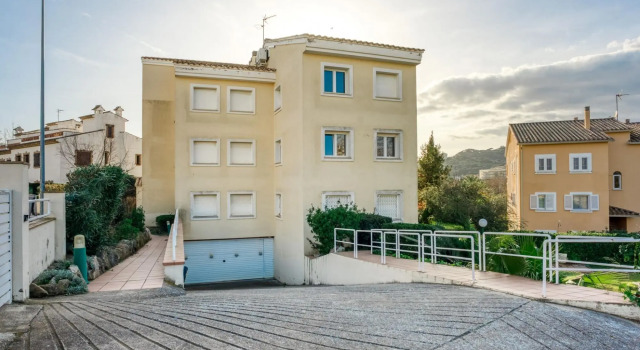 Nice apartment in S'Agaró with pool, Rezerwuj Apartament Castell-Platja d'Aro 