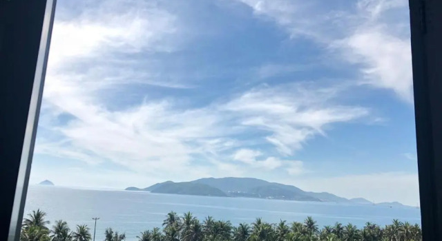 Семейный номер Standard с частичным видом на море Rembrandt Hotel Nha Trang