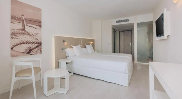 Двухместный номер Standard с видом на сад Iberostar Waves Cala Millor