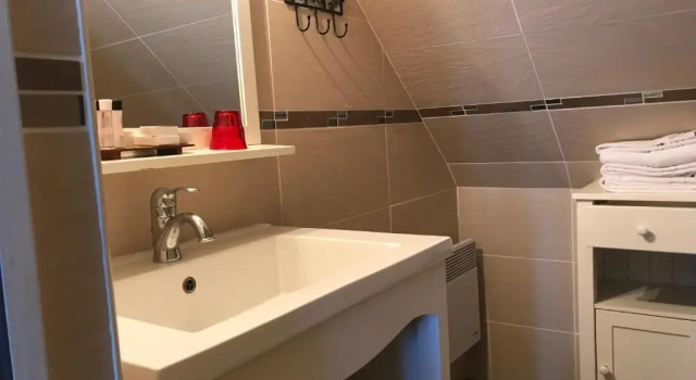 Двухместный номер Standard с видом на сад Hôtel Le Chatellier - Piscine chauffée davril à octobre