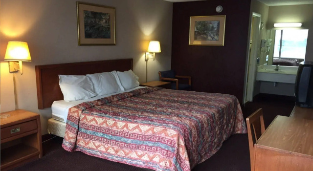 Magnuson Hotel Columbia, Забронировать Отель Отели Дентсвилл с парковкой, Парковка