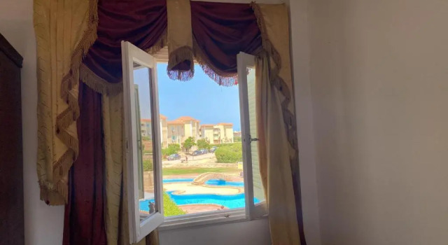 Marina gardens 3 rooms 2 bathrooms chalet in North Coast, Rezerwuj Chalet Domki letniskowe w Marsa Matrouh, Domek