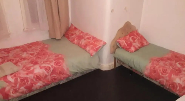 Economică cameră MIdway Hotel
