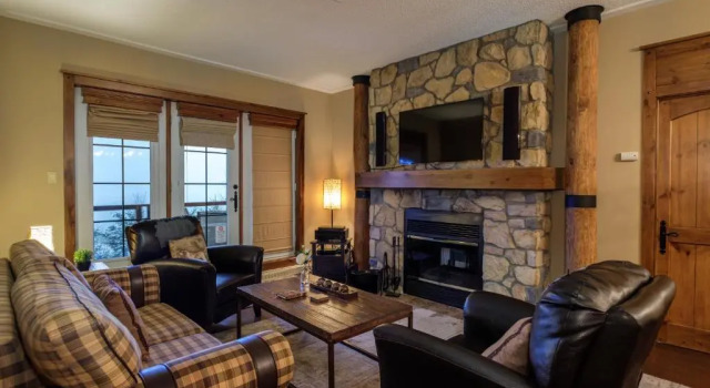 L'Equinoxe by Rendez-Vous Tremblant, Rezervovat Apartmán Vesnice a turistické středisko Mont-Tremblant 