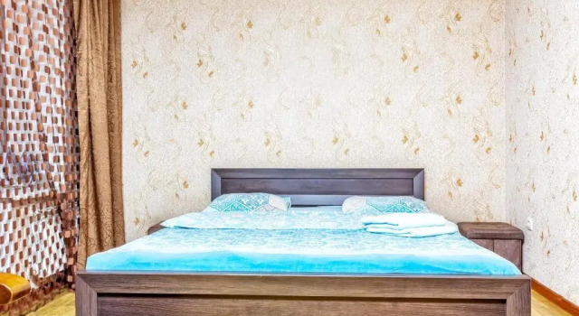 434 Apartamenty na Arbate Samyj tsentr Otlichno podhodjat dlja komandirovannyh i turistov, Забронировать Апартаменты/квартира Отели Алматы с парковкой, рядом с Станция метро Жибек Жолы, Парковка