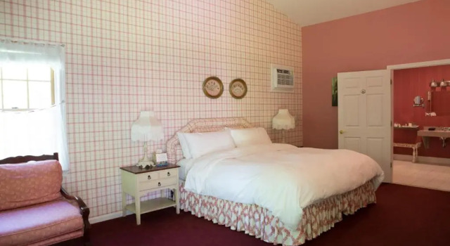 Номер Standard с видом на бассейн The Inn at Stockbridge