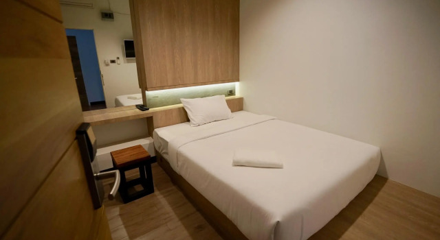 Кровать в общем номере T Hostel @ Victory Monument
