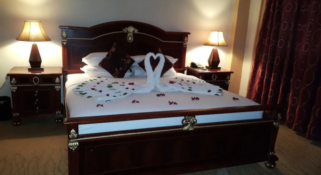 Deluxe Familie Zimmer Crossroads Hotel