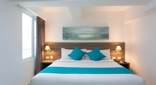 Howard Johnson by Wyndham Lima Miraflores Larco, Rezerwuj Hotel Hotele w Lima z basenem, Basen
