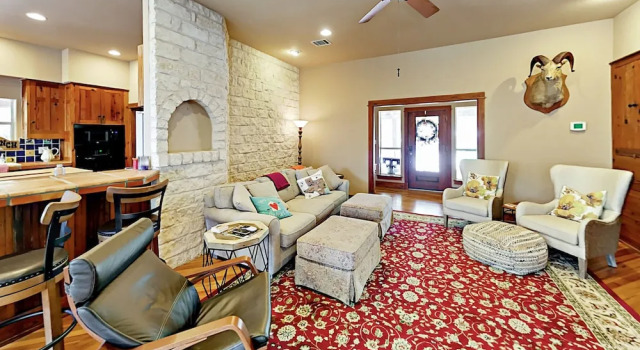 20001 Hamilton Pool Road Home 6 Bedrooms 3 Bathrooms Home, Забронировать Дом для отпуска Дрипинг-Спрингс Texas Wine Country