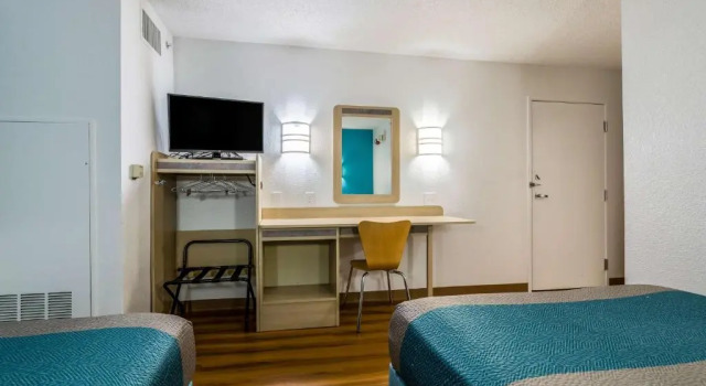 Четырёхместный номер Standard Motel 6-West Des Moines, IA