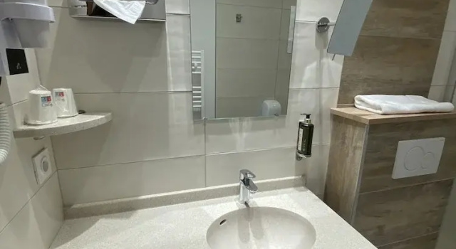 Двухместный номер Standard Hôtel Restaurant & Spa LE VAL MORET
