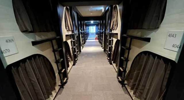 Кровать в общем номере (мужской номер) The Centurion Sauna Rest & Stay Sapporo Male Only