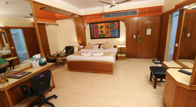 Люкс Hotel Rajmahal