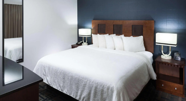 Люкс с 2 комнатами Embassy Suites by Hilton Anchorage