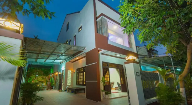 Royal Homestay, Rezervovat Hotel Hotely v Quang Nam s parkováním, Parkování
