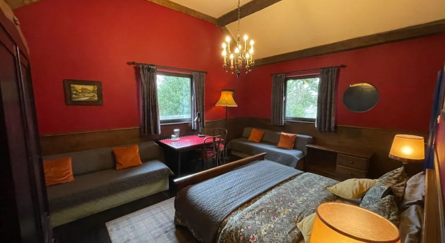 Четырёхместный семейный номер Standard The Waters Country House