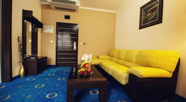 Полулюкс Grand Hotel Hebar