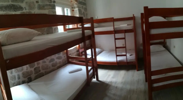 Hostel Centrum, Đặt Nhà trọ Hostel ở Kotor Riviera, Nhà trọ