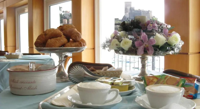 Четырёхместный номер Standard Hotel Shelley e delle Palme, BW Signature Collection