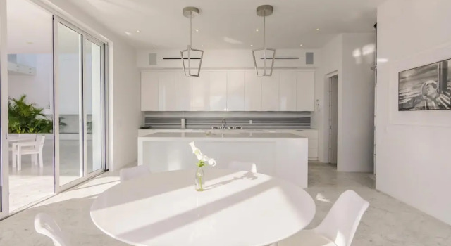 Modern 4 Bedroom Pedregal Villa Reduced Nightly Rate for 4+ Nights at Villa Besame