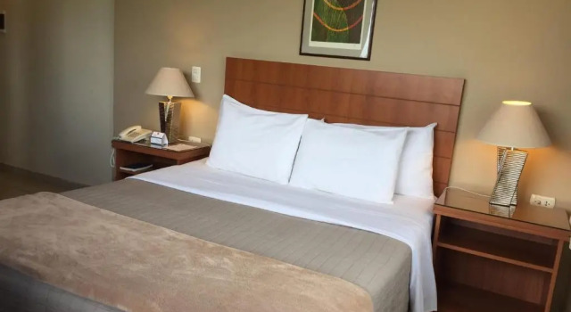 Номер Standard Convair Hotel