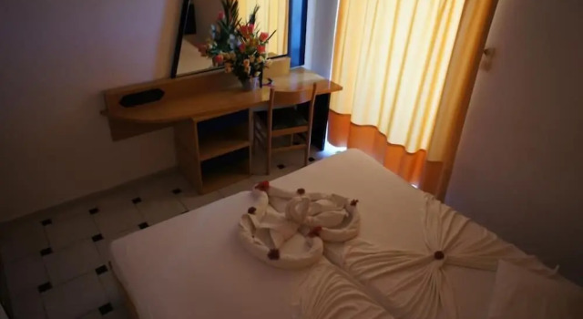 Апартаменты с балконом и с видом на сад Fili Hotel Apartments