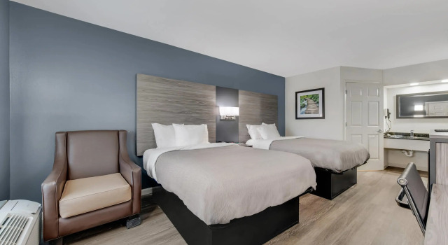 Четырёхместный номер Standard Quality Inn Laurinburg