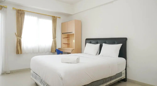 Minimalist Studio Park View Condominium Apartment near Mall